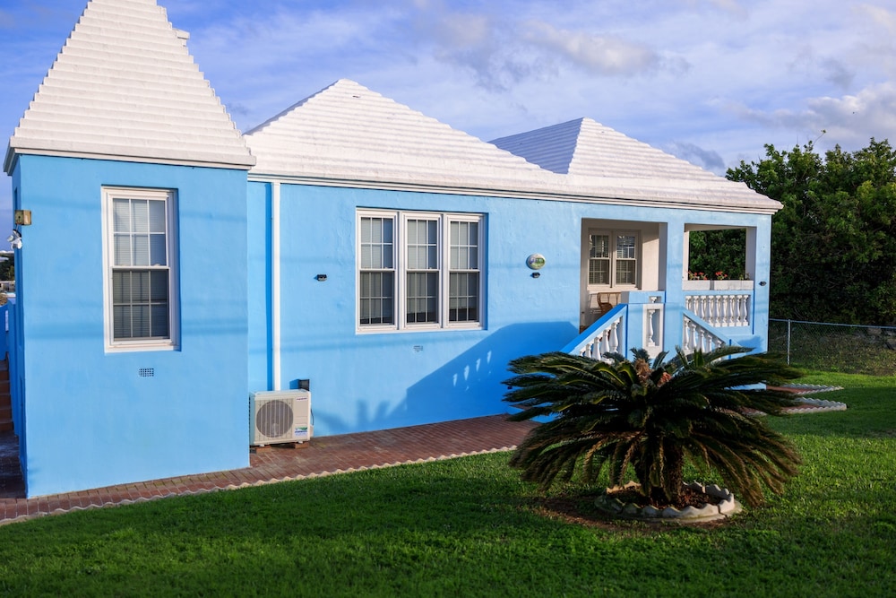 Bermuda Vacations - Seven Arches - Property Image 1