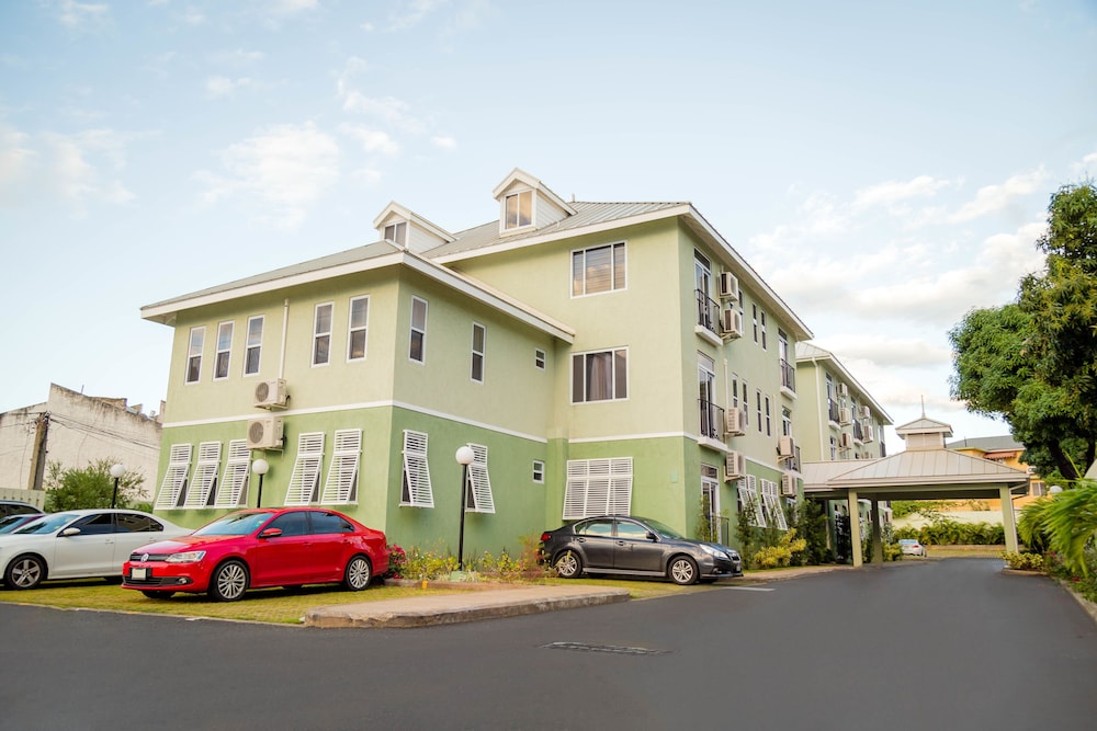 New Kingston Central Guest Apartment