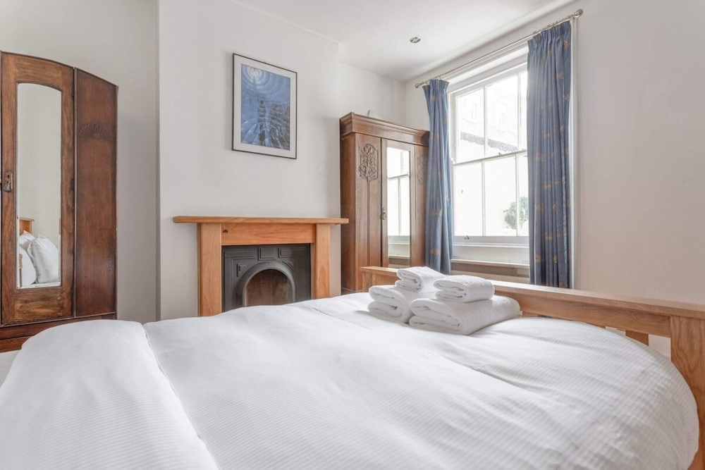 Modern 2 Bedroom Flat in Central London