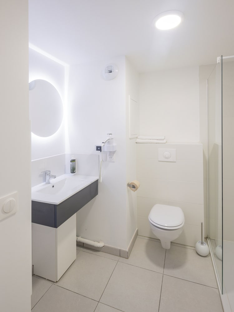 Le Havre Vacations - All Suites Appart Hotel Le Havre - Property Image 3