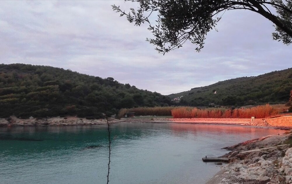 Tourist Resort Milna Vis