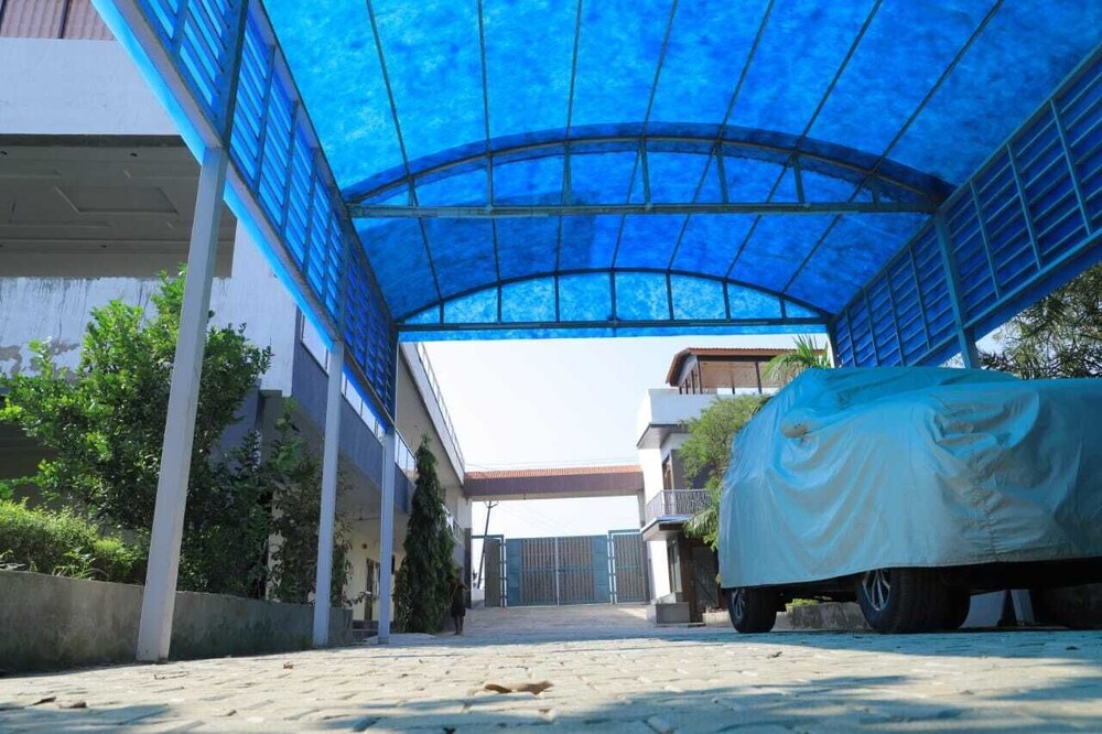 The Taj Mughal Courtyard Homestay