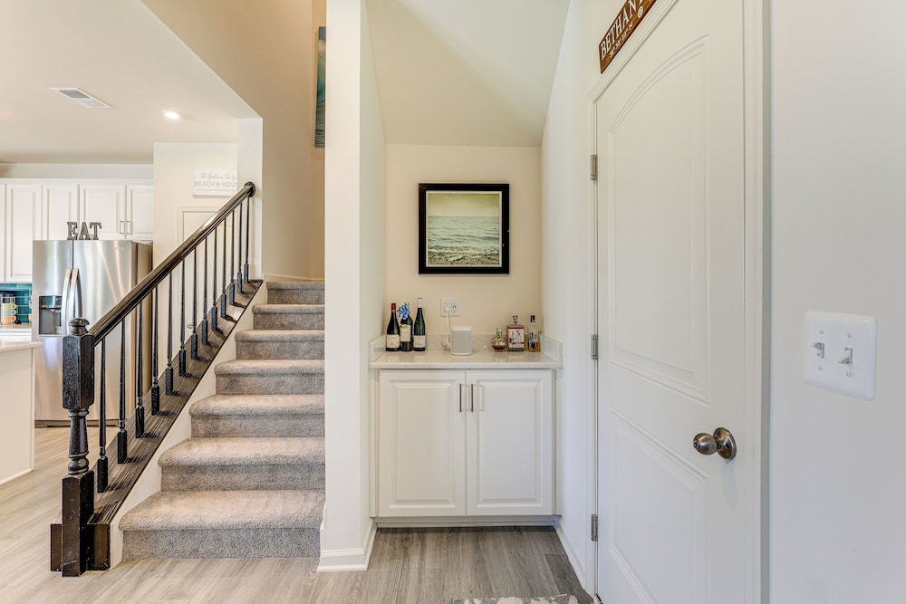 < 4 Mi to Bethany Beach Boardwalk: Family Townhome
