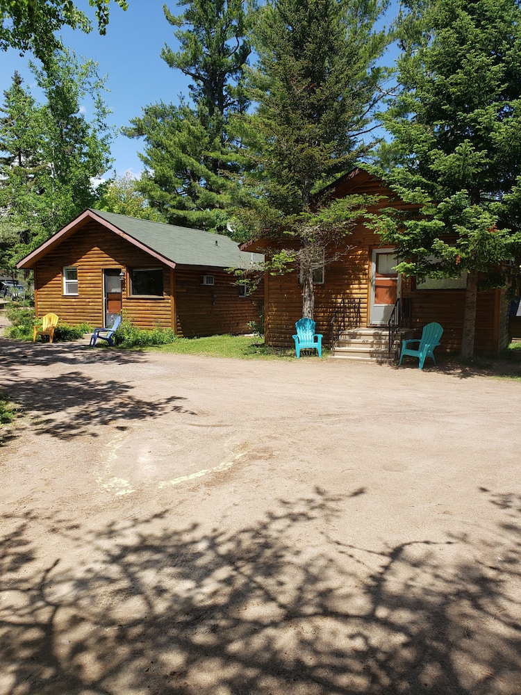 Kouch Chalets