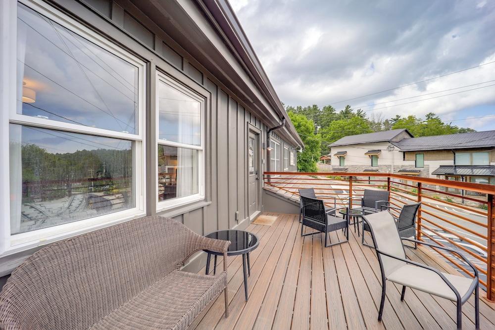 Shop, Dine & Unwind: Dtwn Blowing Rock Retreat!