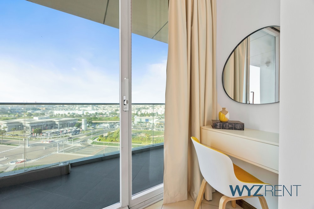 Creekside Haven 2BR Marsa Plaza DFC