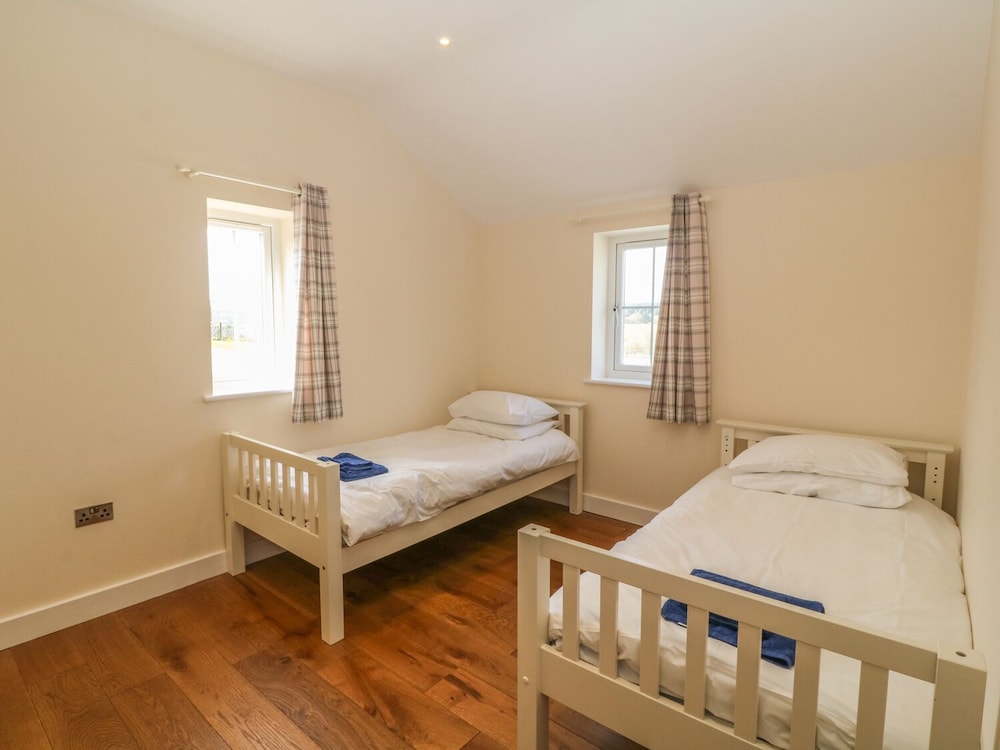 Rhos Y Foel Cottage