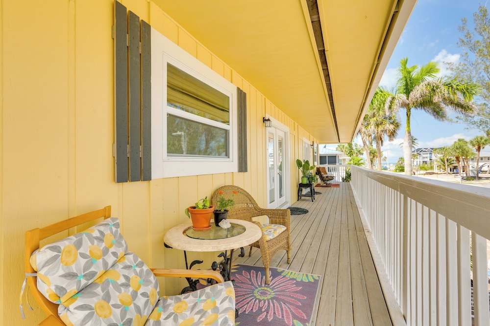 Steps to Shore: Sunny Fort Myers Beach Escape!