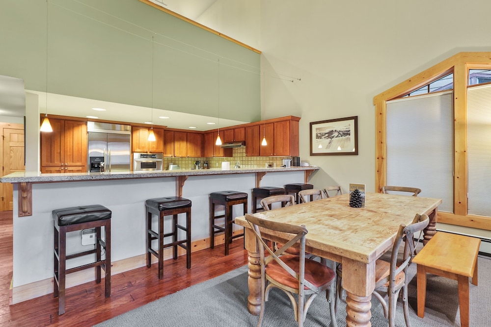 Grandeur at Elevation 3 Bedroom Loft 3 Condo