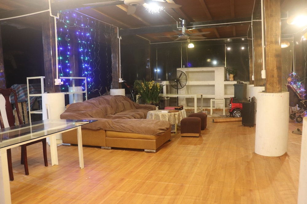 Atash Eco Village Homestay Van Hoi