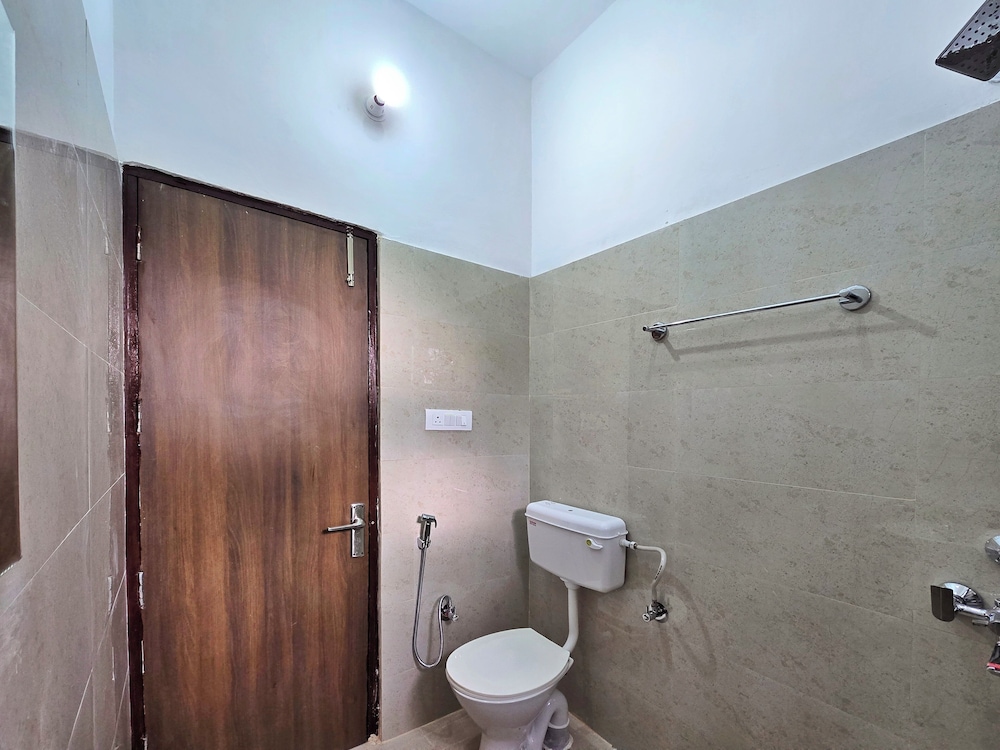 Dhauladhar Inn