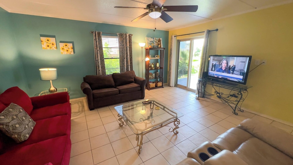 Island Condo - 1st Floor - Pool - Patio