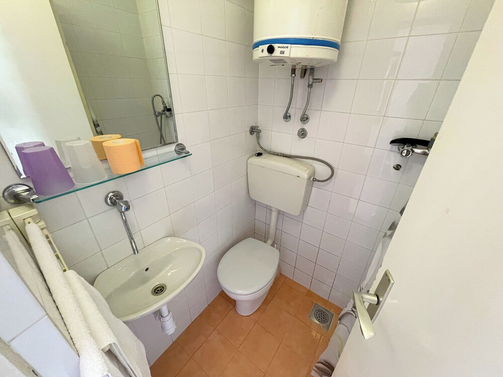 Studio apartment Šarić 3