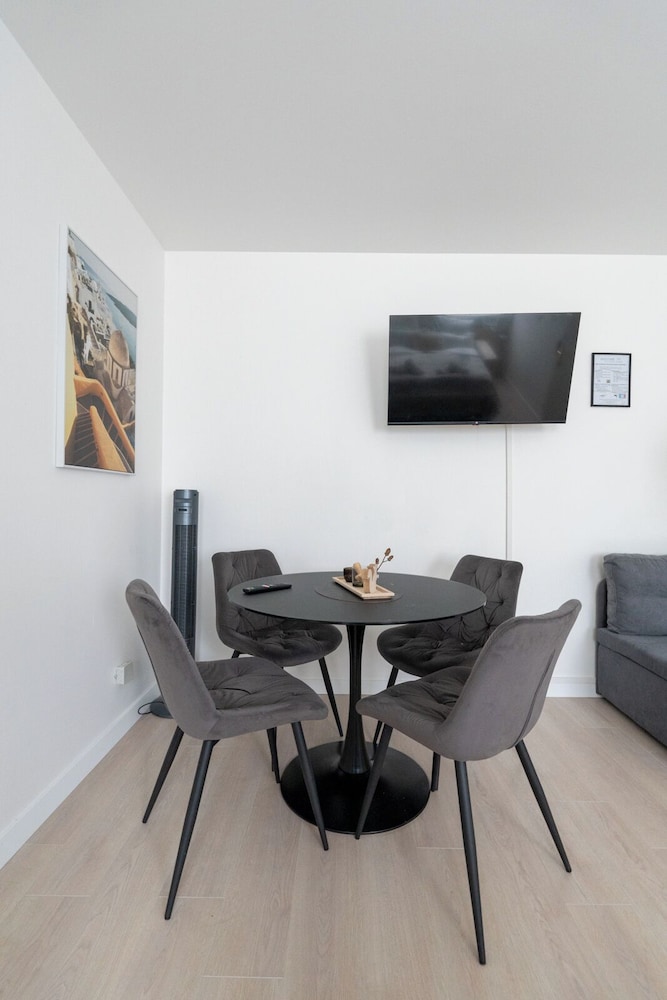 COY Apartments Steyr - Work & Relaxation