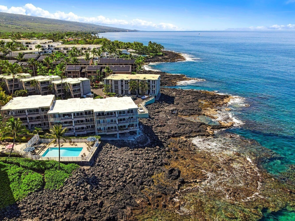 Ocean Front - Fantastic Ocean Views - Completely Upgraded - Vrkcv