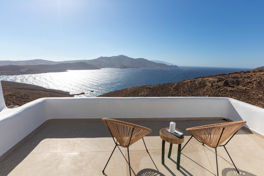Amaze Mykonos Luxury Seaview Retreat