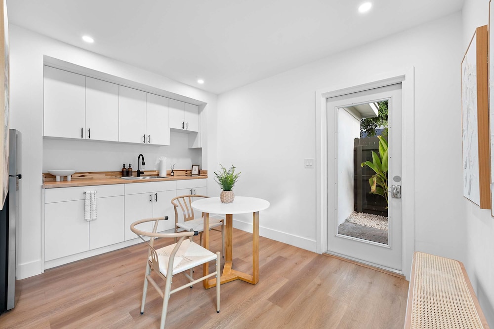 921 Apartment 4 in Fort Lauderdale