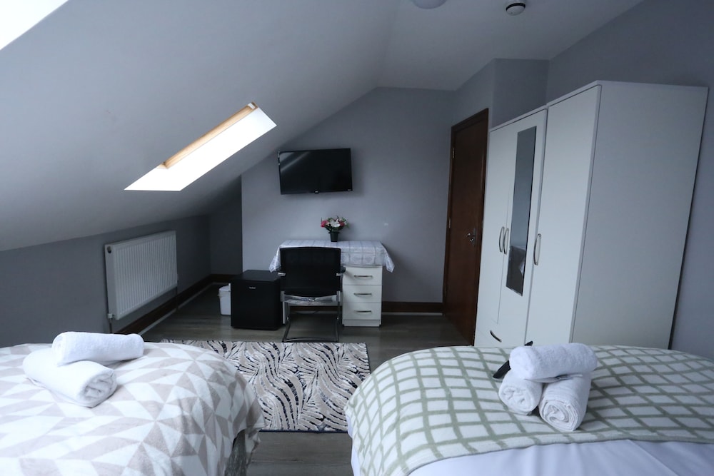 Heathrow roomzzzz B&B