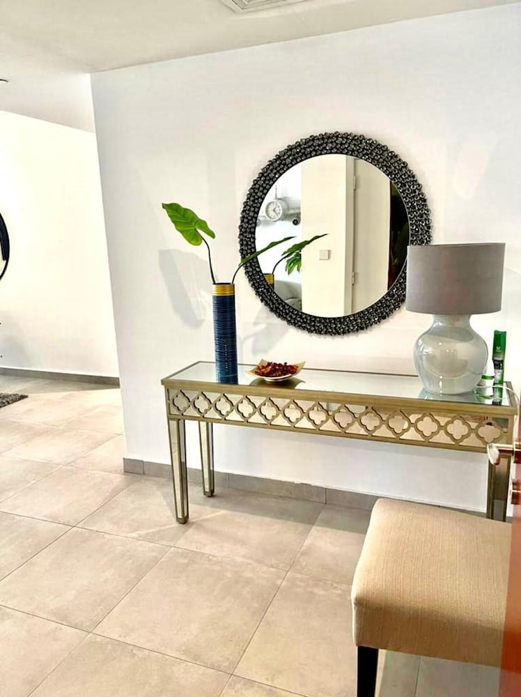 Large 4 Bedroom Sea View Jbr