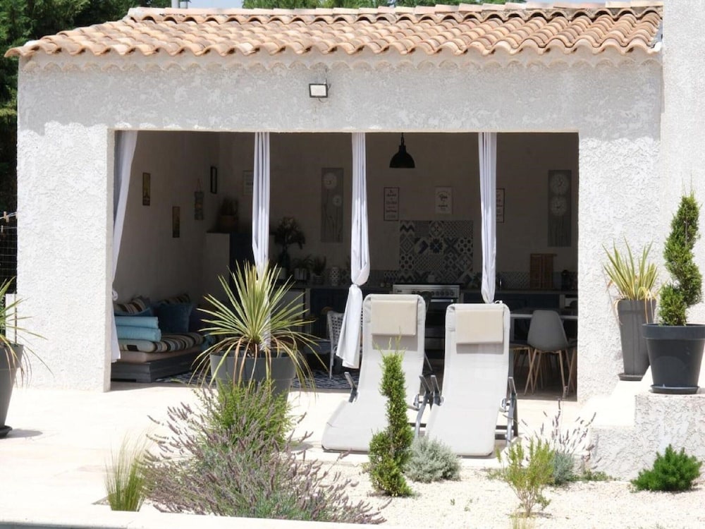 Charming Holiday Home With Private Pool