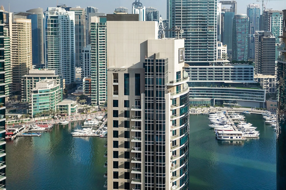 Panoramic Spacious City View 2BR Escape