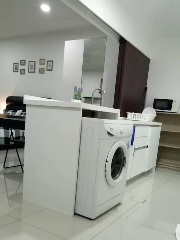 Trefoil Setia Alam B32 photo 8