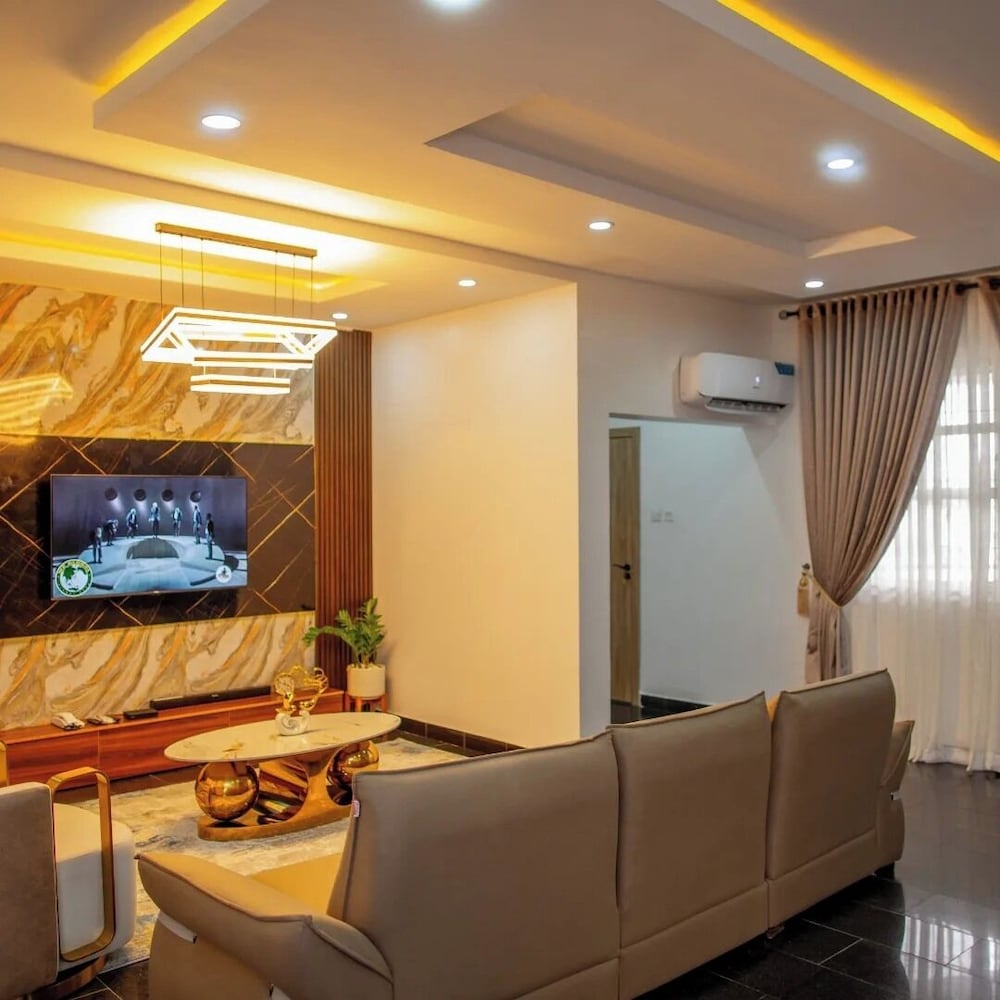 The Bond Apartment