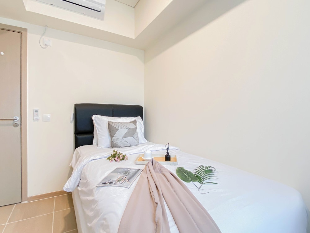 Simply And Homey 3Br At Apartment Meikarta