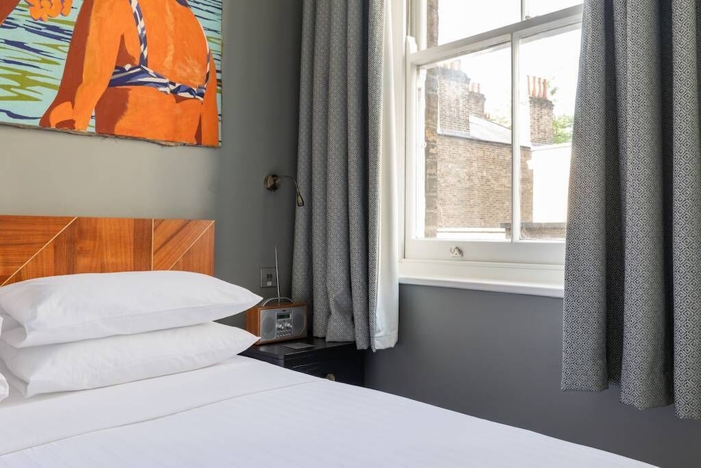 Abingdon Road IV by Onefinestay