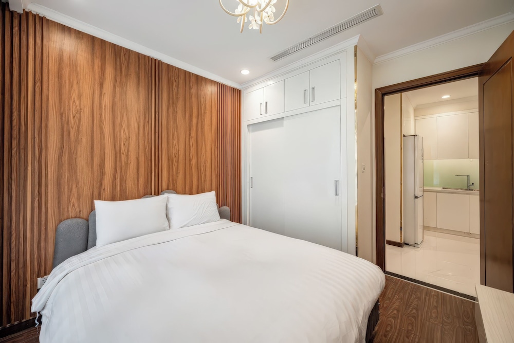 Urban Zen Saigon - Vinhomes Landmark 81