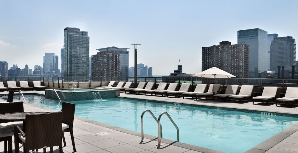 Luxy Suites Washington
