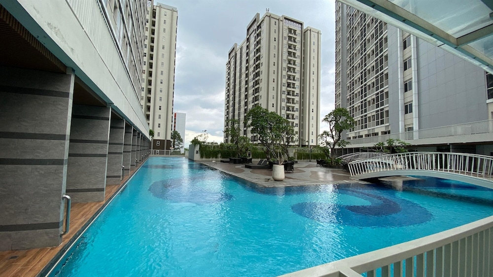 Cozy Living And Nice Studio At Pacific Garden Alam Sutera Apartment