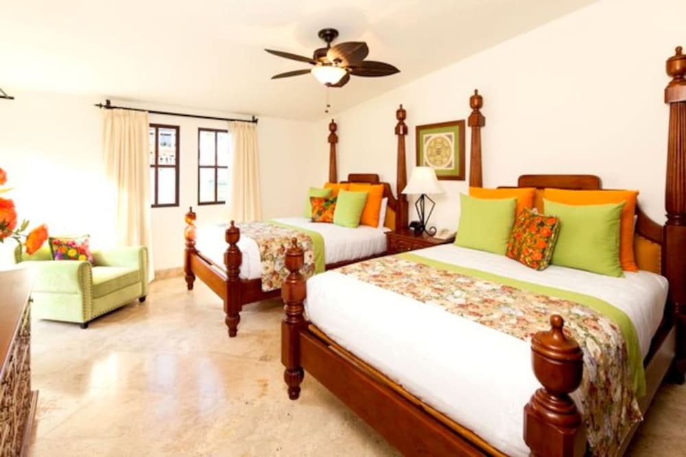 3BD Hacienda Encantada Ocean View Luxury Resort