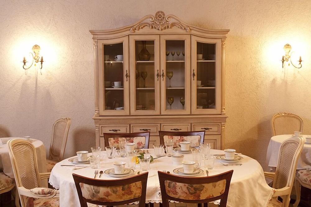 Refanidis Natural Luxury Hotel