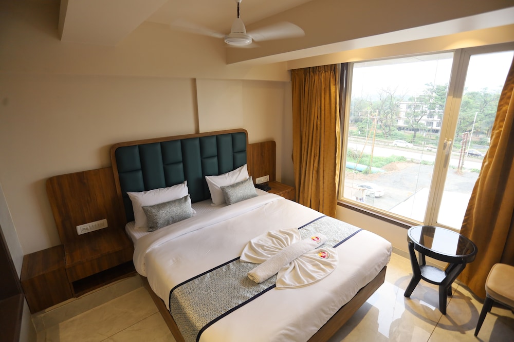 Hotel Status Inn