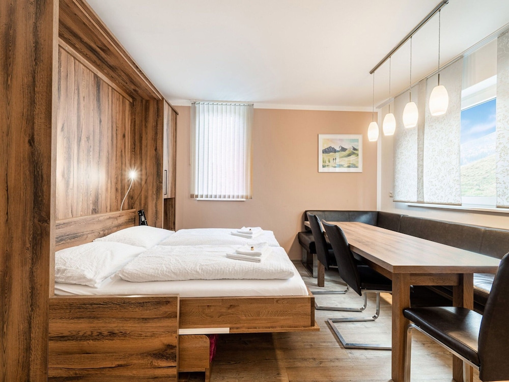 Large Apartment in Sankt Georgen With Balcony