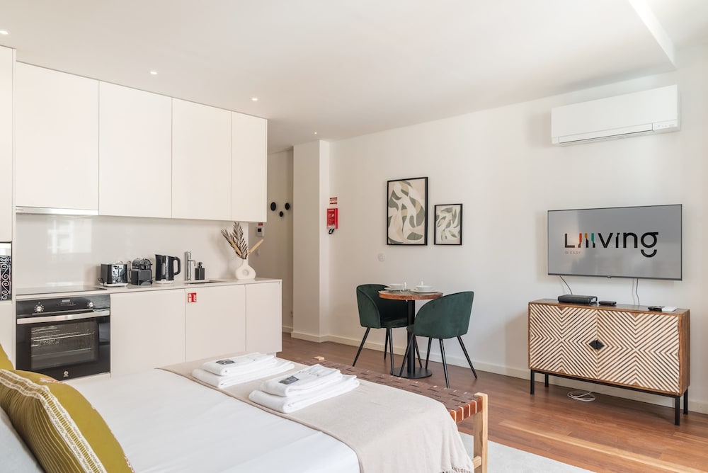 Liiiving in Porto - The Prestige Apartment 1F