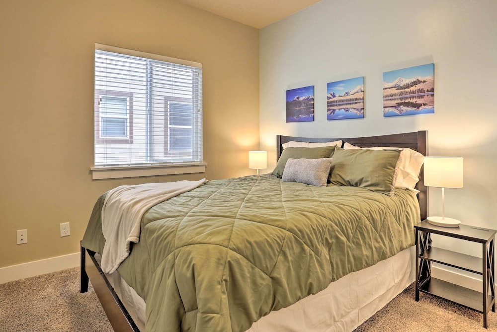 Charming Boise Home ~ 8 Mi to Downtown!
