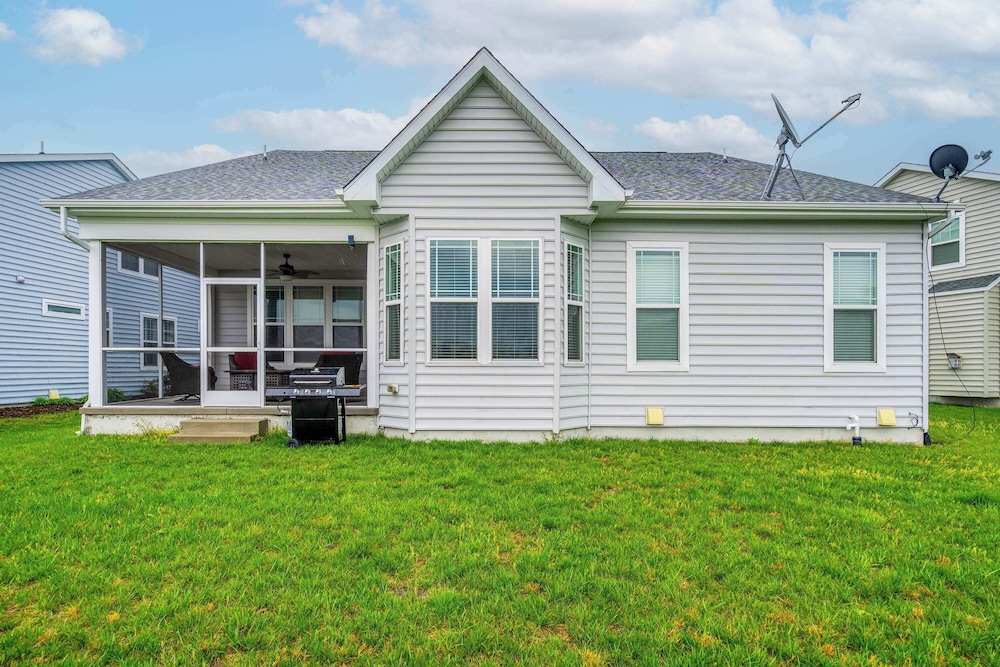 Wild Air Getaway For 12!