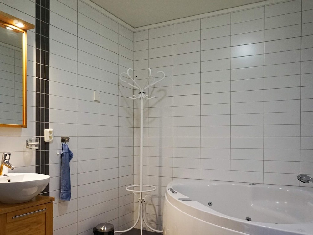 4 Person Holiday Home in Bovallstrand-by Traum