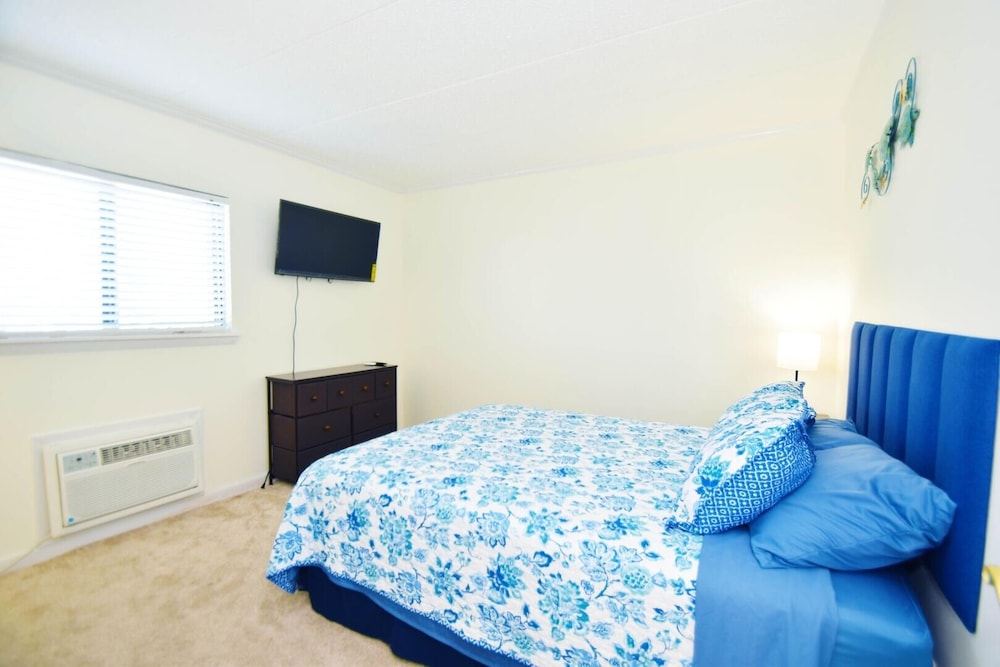 Coral Reef 311 1 Bedroom Condo