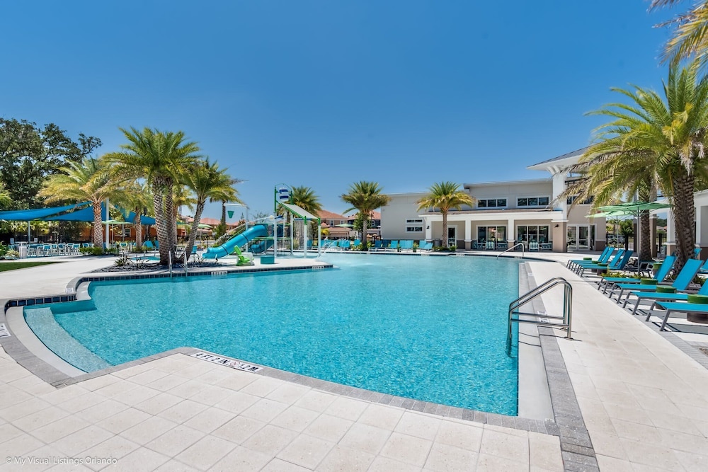 Upstay Luxury Resort Home w Pool & Patiosleeps 26