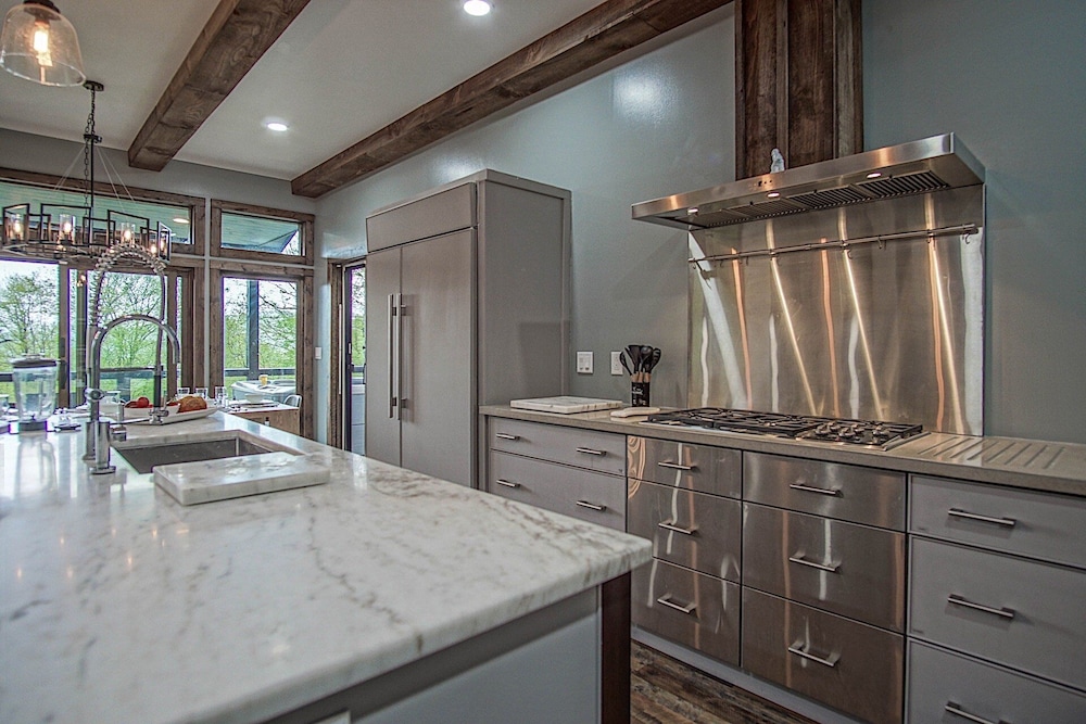 5 Br: Cupp Runneth Over - Luxurious Retreat Nestled 9.7 Miles From Snowshoe