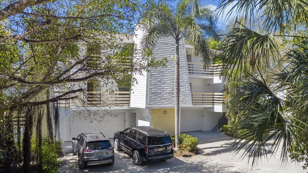 Captiva Shores 6C view 2