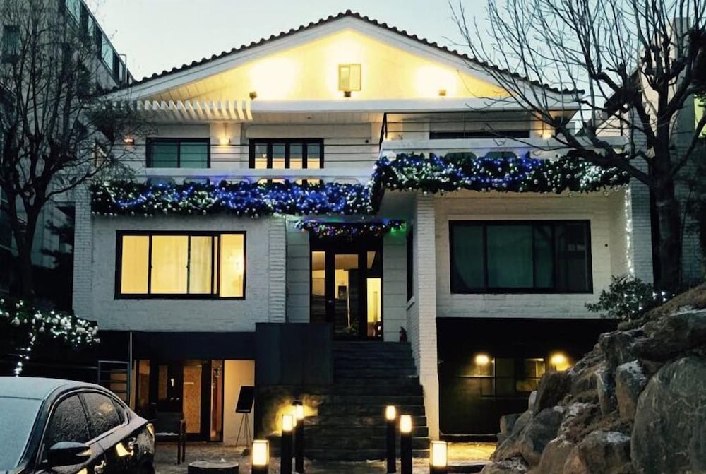 House740