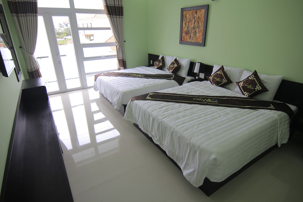 Chau Plus Homestay