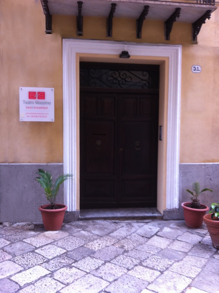 Hotel Teatro Massimo - Image 1