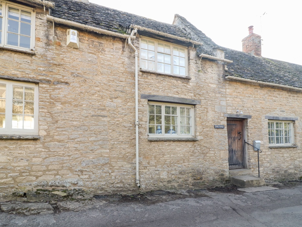 Holly Cottage