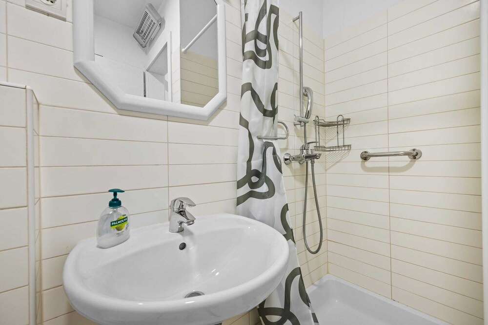 Apartment White en Rovinj — bathroom