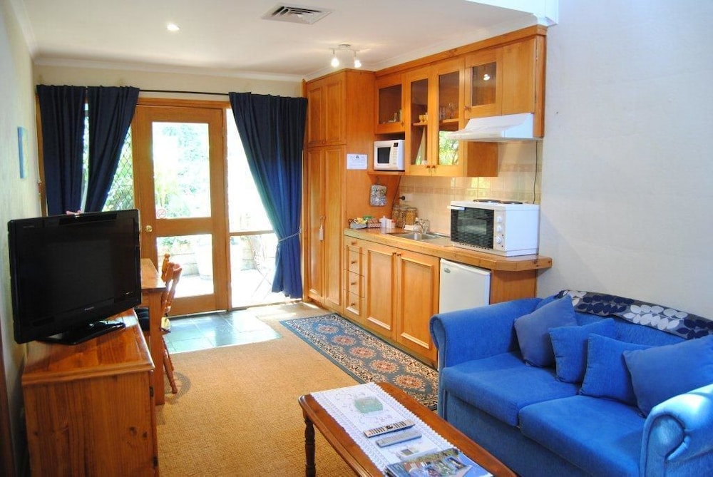 Clarendon Chalets